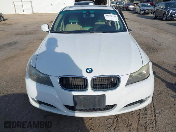 2011 BMW 3 Series 328i with VIN WBAPH5G58BNM73752, listed as a IAAI auction lot 41871258 with 120,822 mi miles and . Bid and sale history available at DreamBid. Image 11.