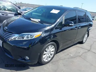 2017 Toyota Sienna XLE Auto Access Seat with VIN 5TDYZ3DC6HS850223, listed as a IAAI auction lot 41958525 with 46,261 mi miles and . Bid and sale history available at DreamBid. Image 19.