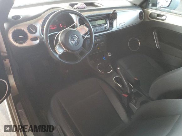 2012 Volkswagen Beetle 2.5L with VIN 3VWHX7AT5CM643314, listed as a Copart auction lot 58843455 with 72,448 mi miles and Salvage title. Bid and sale history available at DreamBid. Image 8.