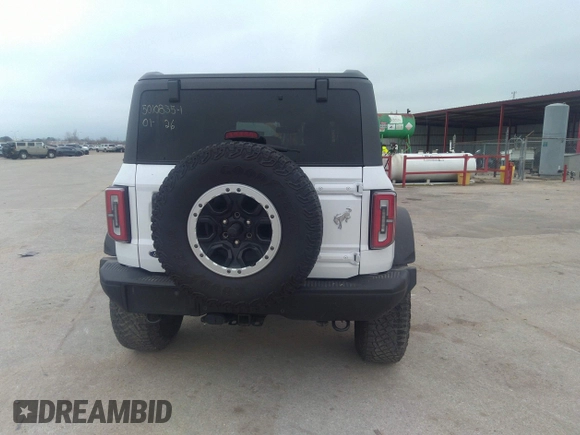 2023 Ford Bronco z VIN 1FMEE5DP9PLB30696, wystawiony jako IAAI lot #41468543 z przebiegiem 12 465 mil mil oraz . Historia ofert i sprzedaży dostępna na DreamBid. Obrazek 16.