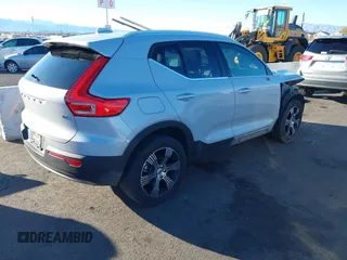 2021 Volvo XC40 Inscription with VIN YV4AC2HL8M2602643, listed as a IAAI auction lot 41601331 with 92,999 mi miles. Bid and sale history available at carsss.com. Image 4.
