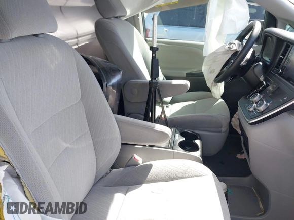 2020 Toyota Sienna LE Auto Access Seat with VIN 5TDKZ3DC3LS040255, listed as a IAAI auction lot 41720899 with 100,180 mi miles and . Bid and sale history available at DreamBid. Image 5.