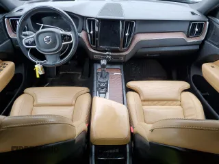 2020 Volvo XC60 Inscription with VIN YV4A22RL1L1576909, listed as a Copart auction lot 67352813 with 39,706 mi miles and Non repairable. Bid and sale history available at DreamBid. Image 8.