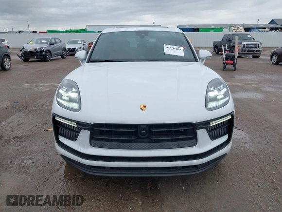 2025 Porsche Macan GTS with VIN WP1AG2A55SLB41796, listed as a IAAI auction lot 41936289 with 1,435 mi miles and . Bid and sale history available at DreamBid. Image 12.