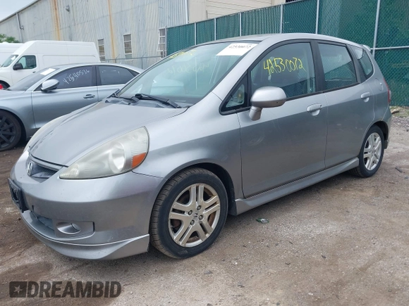 2008 Honda Fit Sport z VIN JHMGD38618S006224, wystawiony jako IAAI lot #42530072 z przebiegiem 147 780 mil mil oraz . Historia ofert i sprzedaży dostępna na DreamBid. Obrazek 2.