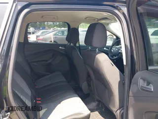 2013 Ford Escape SE z VIN 1FMCU0GX1DUD55435, wystawiony jako IAAI lot #42575683 z przebiegiem 205 271 mil mil oraz . Historia ofert i sprzedaży dostępna na DreamBid. Obrazek 8.