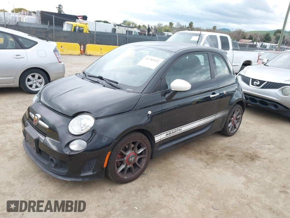 2012 FIAT 500 Abarth z VIN 3C3CFFFH0CT382036, wystawiony jako IAAI lot #41789451 z przebiegiem 148 398 mil mil oraz . Historia ofert i sprzedaży dostępna na DreamBid. Obrazek 2.