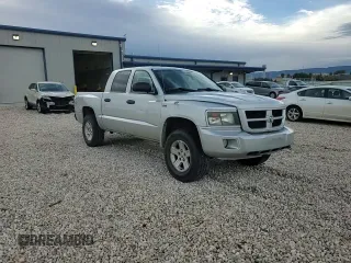 2010 Dodge Dakota Bighorn/Lonestar with VIN 1D7RW3GPXAS233728, listed as a Copart auction lot 69895284 with 199,846 mi miles and Clean Title. Bid and sale history available at carsss.com. Image 11.