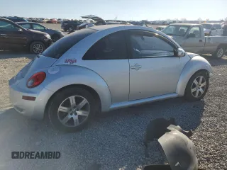 2006 Volkswagen New Beetle Coupe S with VIN 3VWPG31C06M400762, listed as a Copart auction lot 47888595 with 145,440 mi miles and Clean Title. Bid and sale history available at carsss.com. Image 3.
