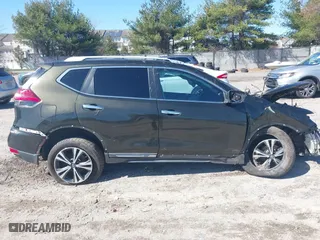 2017 Nissan Rogue SV with VIN 5N1AT2MV6HC735732, listed as a IAAI auction lot 41829402 with 123,483 mi miles. Bid and sale history available at carsss.com. Image 13.
