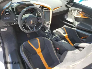 2018 McLaren 720S z VIN SBM14DCA4JW001419, wystawiony jako Copart lot #46887135 z przebiegiem 45 076 mil mil oraz Szkody całkowita. Historia ofert i sprzedaży dostępna na DreamBid. Obrazek 8.