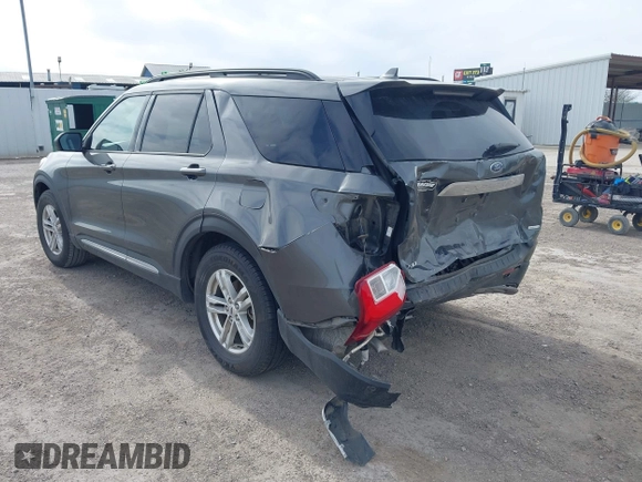 2020 Ford Explorer XLT z VIN 1FMSK7DH3LGA67680, wystawiony jako IAAI lot #41793104 z przebiegiem 57 409 mil mil oraz . Historia ofert i sprzedaży dostępna na DreamBid. Obrazek 3.