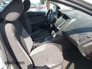 2014 Ford Focus SE with VIN 1FADP3F26EL270868, listed as a IAAI auction lot 41826493 with 164,595 mi miles. Bid and sale history available at carsss.com. Image 5.