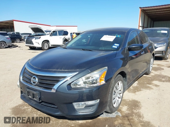 2014 Nissan Altima 2.5 S with VIN 1N4AL3AP3EN390472, listed as a IAAI auction lot 41666494 with 82,619 mi miles. Bid and sale history available at carsss.com. Image 17.