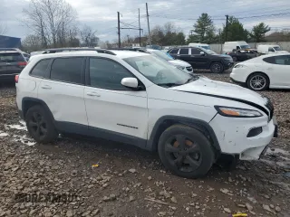 2018 Jeep Cherokee Latitude with VIN 1C4PJMCB7JD530301, listed as a Copart auction lot 51976255 with 0 mi miles and Salvage Title. Bid and sale history available at carsss.com. Image 4.