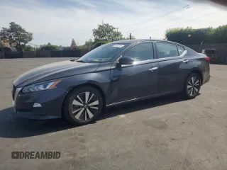 2022 Nissan Altima SV z VIN 1N4BL4DV1NN318187, wystawiony jako Copart lot #55382125 z przebiegiem 66 236 mil mil oraz Szkoda całkowita • Salvage title. Historia ofert i sprzedaży dostępna na DreamBid. Obrazek 1.