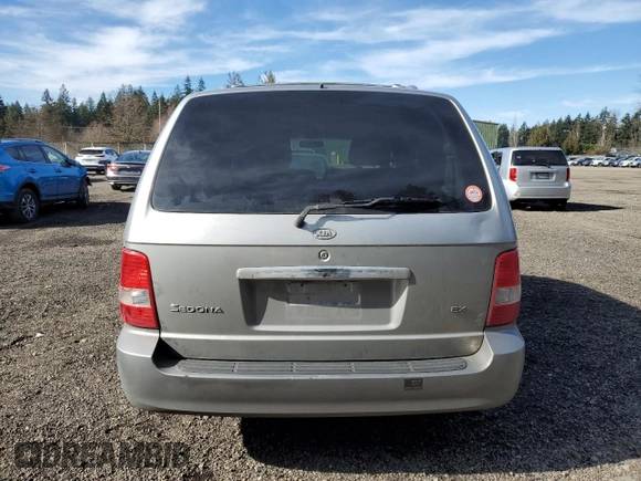 2004 Kia Sedona LX with VIN KNDUP131646582289, listed as a Copart auction lot 47321625 with 207,453 mi miles and Salvage Title. Bid and sale history available at carsss.com. Image 6.