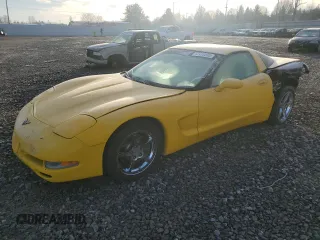 1998 Chevrolet Corvette with VIN 1G1YY22G8W5128394, listed as a Copart auction lot 42410835 with 113,442 mi miles and Salvage Title. Bid and sale history available at carsss.com. Image 1.