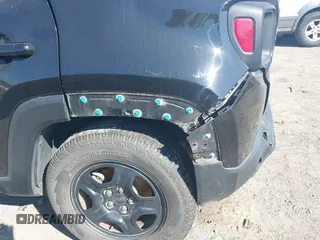 2018 Jeep Renegade Sport с VIN ZACCJBAB6JPH85612, выставлен на аукционе IAAI как лот 41650807 с пробегом 87 082 миль миль и . История ставок и продаж доступна на DreamBid. Изображение 18.