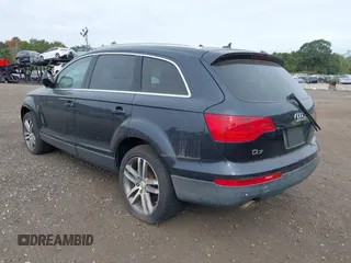 2007 Audi Q7 Premium with VIN WA1BY74L77D049594, listed as a IAAI auction lot 40436848 with 147,384 mi miles and . Bid and sale history available at DreamBid. Image 3.