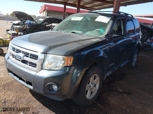 2008 Ford Escape Hybrid with VIN 1FMCU49HX8KB90001, listed as a IAAI auction lot 41558762 with 200,677 mi miles. Bid and sale history available at carsss.com. Image 17.