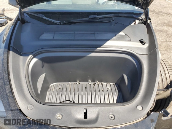 2022 Tesla Model Y Performance with VIN 7SAYGDEF4NF436834, listed as a Copart auction lot 68992234 with 22,171 mi miles and Salvage title. Bid and sale history available at DreamBid. Image 12.