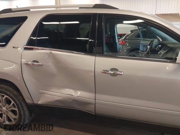 2015 GMC Acadia SLT with VIN 1GKKVRKD1FJ138460, listed as a IAAI auction lot 41500569 with 157,267 mi miles. Bid and sale history available at carsss.com. Image 17.