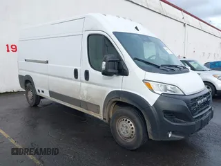 2025 Ram ProMaster Cargo Tradesman with VIN 3C6LRVDG5SE507517, listed as a IAAI auction lot 41658113 with 4,547 mi miles and . Bid and sale history available at DreamBid. Image 1.