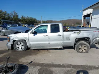 2015 Chevrolet Silverado 1500 LT with VIN 1GCVKREC0FZ191446, listed as a IAAI auction lot 41677362 with 62,567 mi miles. Bid and sale history available at carsss.com. Image 15.
