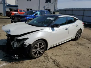 2017 Nissan Maxima SL with VIN 1N4AA6AP1HC376982, listed as a Copart auction lot 62592025 with 62,123 mi miles and Salvage title. Bid and sale history available at DreamBid. Image 1.