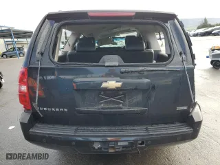 2007 Chevrolet Suburban LT with VIN 1GNFC16087R251053, listed as a Copart auction lot 47995345 with 230,568 mi miles and Salvage Title. Bid and sale history available at carsss.com. Image 6.