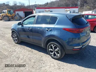 2020 Kia Sportage LX with VIN KNDPMCAC8L7765627, listed as a IAAI auction lot 41856507 with 57,968 mi miles. Bid and sale history available at carsss.com. Image 3.
