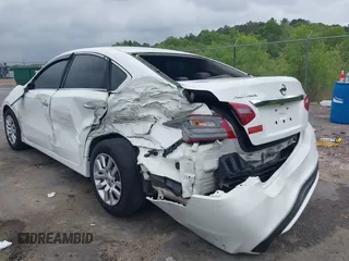 2018 Nissan Altima SR with VIN 1N4AL3AP5JC214819, listed as a IAAI auction lot 42066442 with 161,323 mi miles and . Bid and sale history available at carsss.com. Image 3.