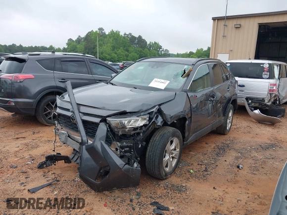 2021 Toyota RAV4 XLE with VIN 2T3W1RFV7MW114464, listed as a IAAI auction lot 39354802 with 41,922 mi miles. Bid and sale history available at carsss.com. Image 17.