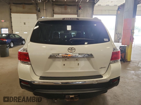 2011 Toyota Highlander Limited with VIN 5TDDK3EH5BS071335, listed as a Copart auction lot 59509395 with 195,068 mi miles and Salvage title. Bid and sale history available at DreamBid. Image 6.