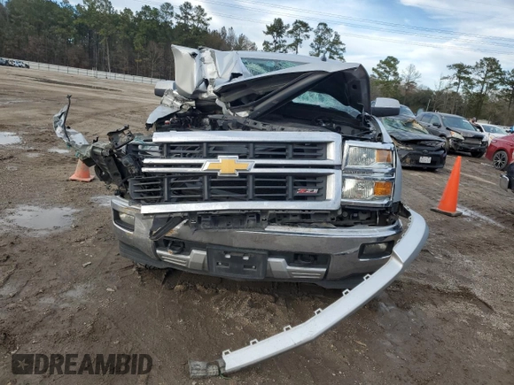 2015 Chevrolet Silverado 1500 LT with VIN 3GCUKREC9FG454013, listed as a Copart auction lot 43319665 with Not Provided miles and Salvage Title. Bid and sale history available at DreamBid. Image 5.