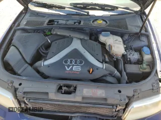 2000 Audi S4 z VIN WAUDD68D6YA126804, wystawiony jako Copart lot #61161455 z przebiegiem 148 158 mil mil oraz Czysty tytuł • Clean title. Historia ofert i sprzedaży dostępna na DreamBid. Obrazek 11.