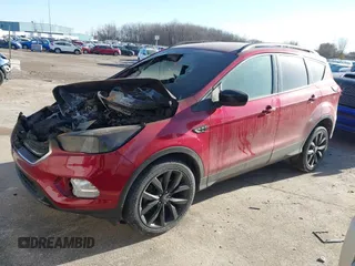 2019 Ford Escape SE z VIN 1FMCU9GDXKUA02974, wystawiony jako IAAI lot #41418960 z przebiegiem Nie podano mil oraz . Historia ofert i sprzedaży dostępna na DreamBid. Obrazek 2.