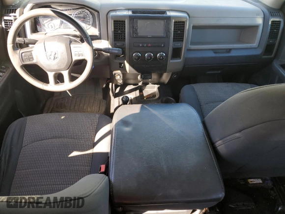 2012 Ram 2500 ST z VIN 3C6TD5CT0CG233131, wystawiony jako Copart lot #46194155 z przebiegiem 133 392 mil mil oraz Nie do naprawy • Non repairable. Historia ofert i sprzedaży dostępna na DreamBid. Obrazek 8.