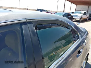 2005 Acura RL with VIN JH4KB16505C012679, listed as a IAAI auction lot 41976411 with 103,342 mi miles and . Bid and sale history available at DreamBid. Image 18.