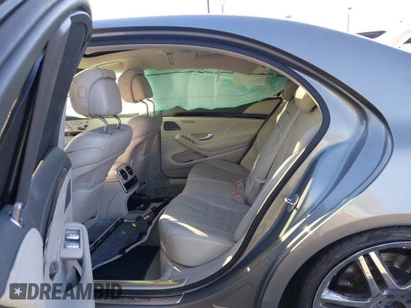 2015 Mercedes-Benz S-Class S 550 with VIN WDDUG8CB6FA185219, listed as a IAAI auction lot 41331211 with 1 mi miles. Bid and sale history available at carsss.com. Image 8.