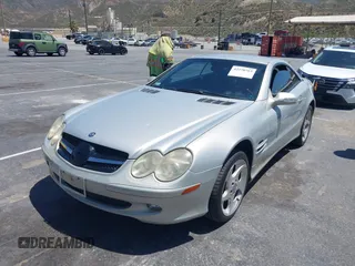 2003 Mercedes-Benz SL 500 z VIN WDBSK75F43F010443, wystawiony jako IAAI lot #42270762 z przebiegiem Nie podano mil oraz . Historia ofert i sprzedaży dostępna na DreamBid. Obrazek 2.