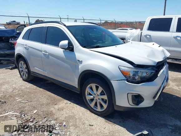 2015 Mitsubishi Outlander Sport 2.4 GT with VIN 4A4AP4AW4FE039818, listed as a IAAI auction lot 41762717 with 139,712 mi miles. Bid and sale history available at carsss.com. Image 1.