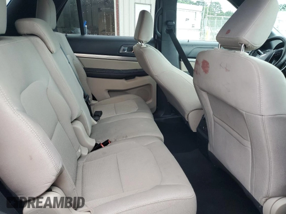 2019 Ford Explorer XLT z VIN 1FM5K8D83KGA63565, wystawiony jako Copart lot #59704295 z przebiegiem 90 470 mil mil oraz Czysty tytuł • Clean title. Historia ofert i sprzedaży dostępna na DreamBid. Obrazek 11.