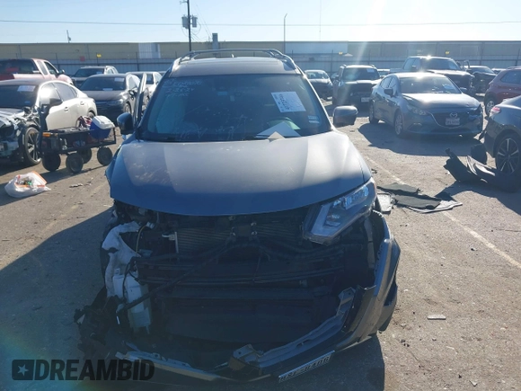 2020 Nissan Rogue SL z VIN 5N1AT2MT2LC743916, wystawiony jako IAAI lot #41723746 z przebiegiem 44 155 mil mil oraz . Historia ofert i sprzedaży dostępna na DreamBid. Obrazek 12.