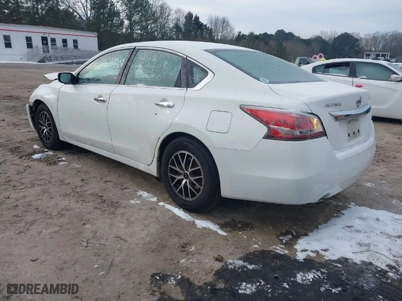 2015 Nissan Altima 2.5 S with VIN 1N4AL3AP8FC294351, listed as a IAAI auction lot 41395909 with 198,648 mi miles. Bid and sale history available at carsss.com. Image 3.