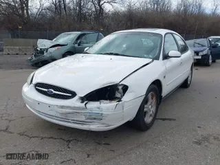 2002 Ford Taurus SEL with VIN 1FAFP56S12A171676, listed as a IAAI auction lot 41733271 with 61,033 mi miles. Bid and sale history available at carsss.com. Image 6.