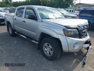 2008 Toyota Tacoma PreRunner z VIN 5TEJU62N68Z498043, wystawiony jako IAAI lot #42732202 z przebiegiem 230 147 mil mil oraz . Historia ofert i sprzedaży dostępna na DreamBid. Obrazek 1.