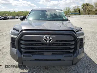 2022 Toyota Tundra SR z VIN 5TFKB5DA7NX047592, wystawiony jako Copart lot #51610295 z przebiegiem 50 737 mil mil oraz Szkoda całkowita • Salvage title. Historia ofert i sprzedaży dostępna na DreamBid. Obrazek 5.