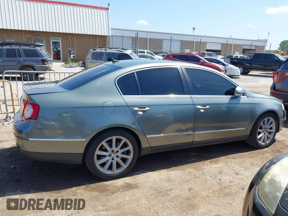 2008 Volkswagen Passat 3.6L V6 with VIN WVWDU73C58P065966, listed as a IAAI auction lot 42543613 with 142,948 mi miles and . Bid and sale history available at DreamBid. Image 13.